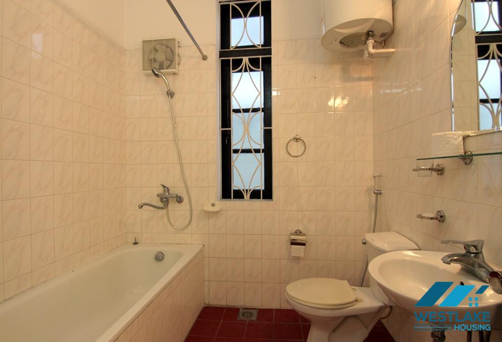 A 3 bedroom house with lake view for rent in Tay ho