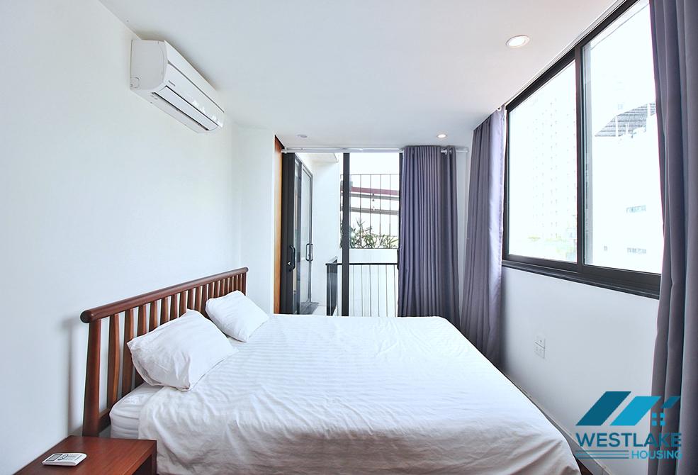 Lake view and high floor 1 bedroom apartment for rent in Tu Hoa st, Tay Ho