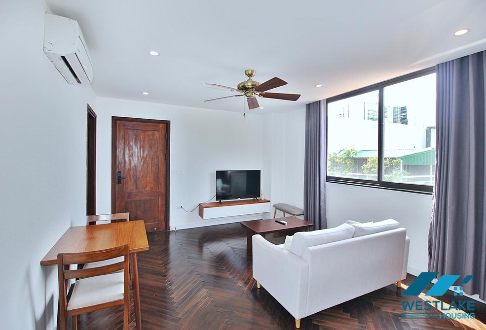 Lake view and high floor 1 bedroom apartment for rent in Tu Hoa st, Tay Ho