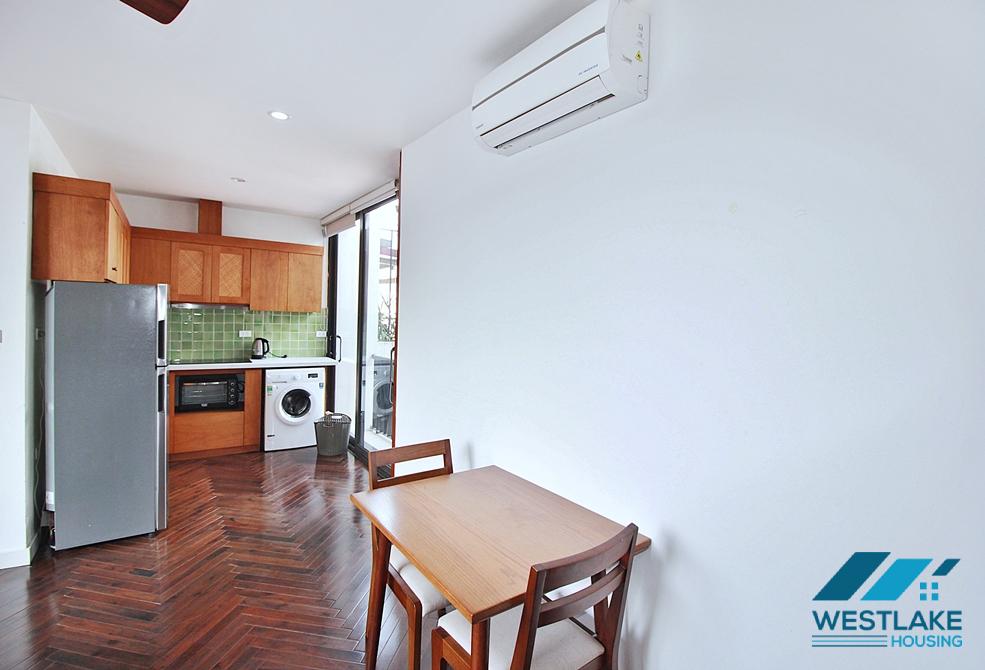 Lake view and high floor 1 bedroom apartment for rent in Tu Hoa st, Tay Ho