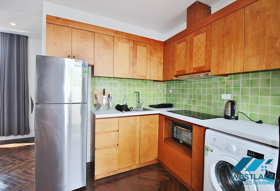 Lake view and high floor 1 bedroom apartment for rent in Tu Hoa st, Tay Ho
