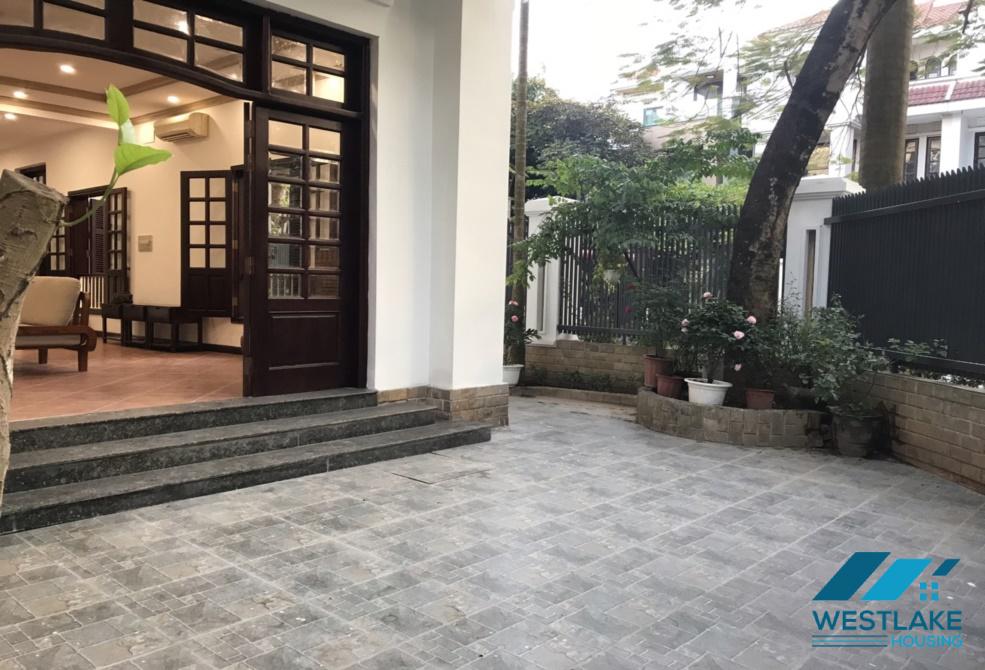 Biệt thự cho thuê đẹp tại Ciputra Block C