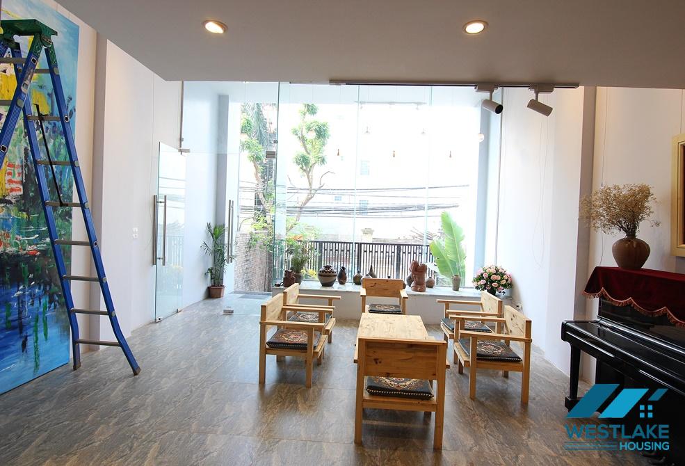 Cho Thuê Văn Phòng Hoặc Làm Quán Cà Phê Tại Khu Vực Tây Hồ.