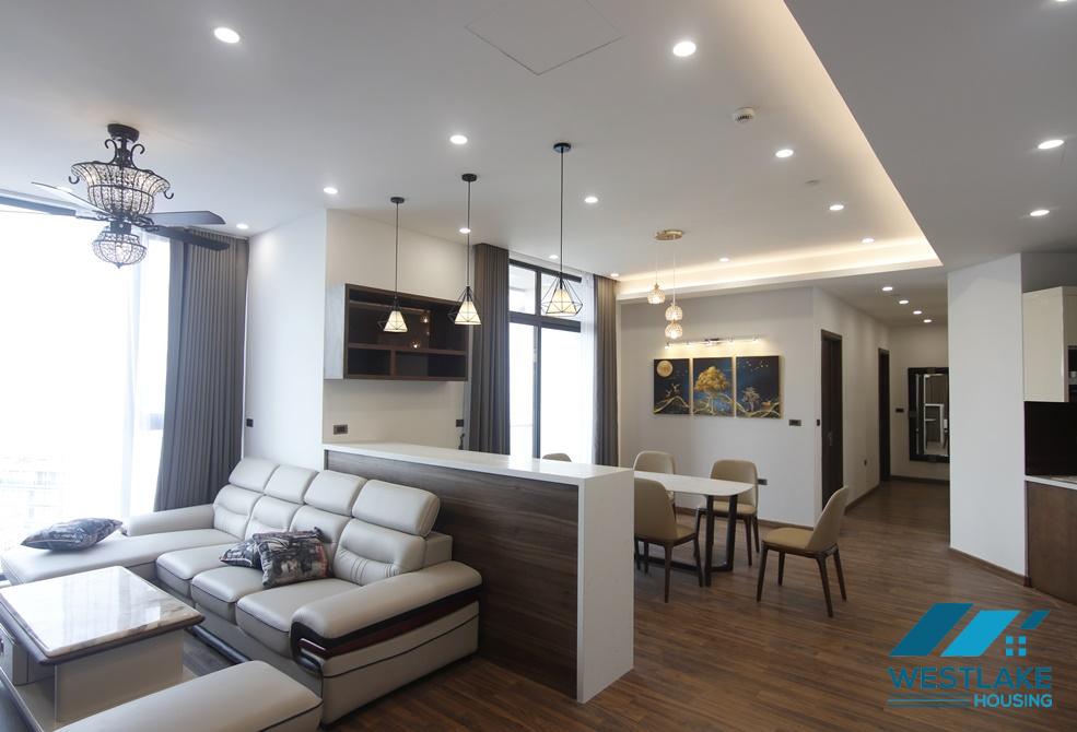 Căn hộ 3 phòng ngủ tuyệt đẹp cho thuê tại Sun Grand City Tây Hồ