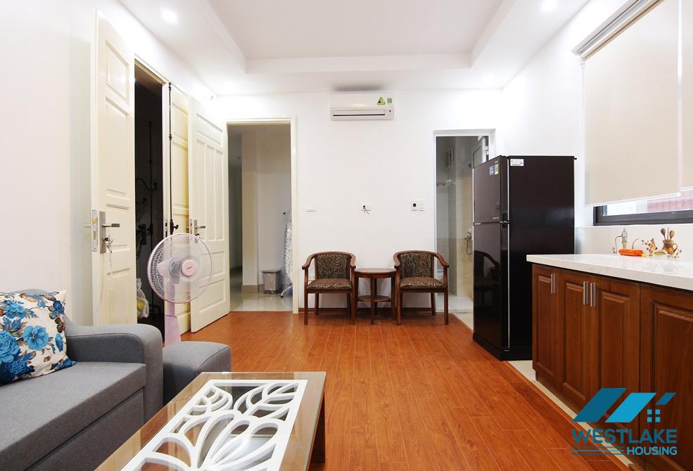 A Brandnew 01 bedroom apartment for rent in Tu Hoa st, Tay Ho district, Ha Noi