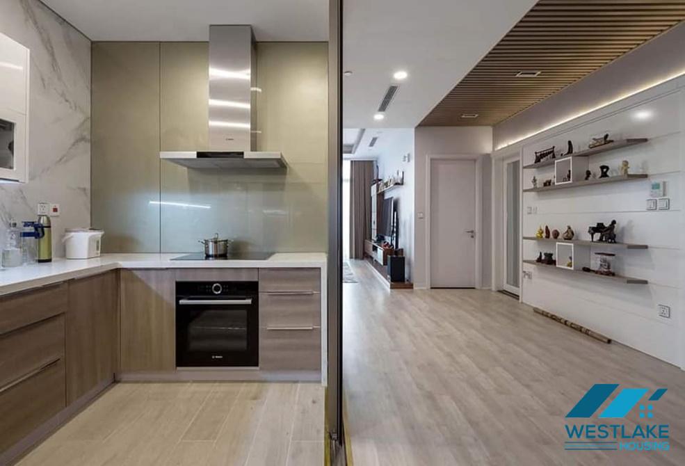 Cho thuê căn hộ 2 phòng ngủ mới và hiện đại tại Thụy Khuê