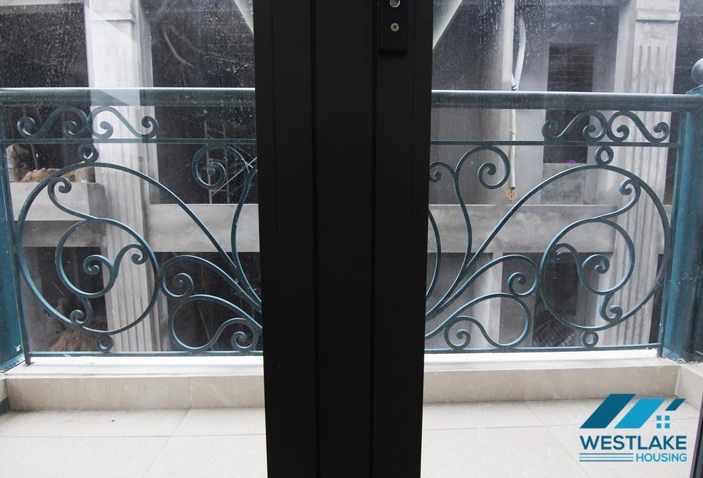 Brand new 02 bedrooms for rent in Tu Hoa street, Tay Ho district.