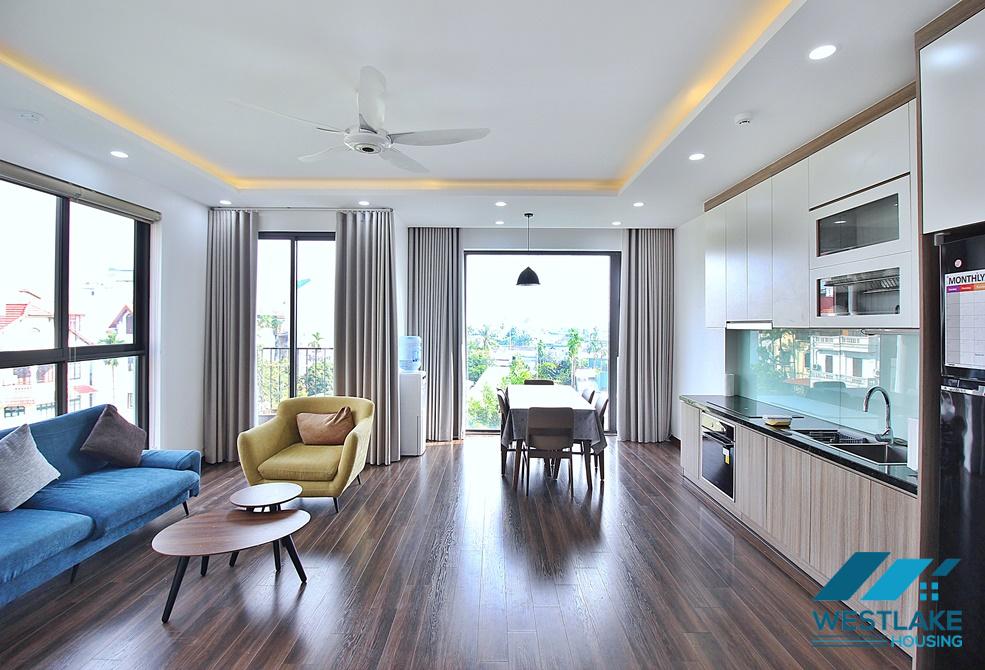 Căn Hộ 02 Phòng Ngủ Với Nhiều Ánh Sáng Tự Nhiên Cho Thuê Tại Tây Hồ, Hà Nội