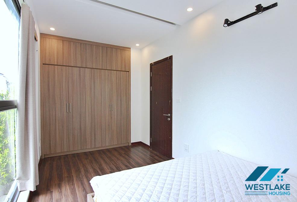 Căn Hộ 02 Phòng Ngủ Với Nhiều Ánh Sáng Tự Nhiên Cho Thuê Tại Tây Hồ, Hà Nội