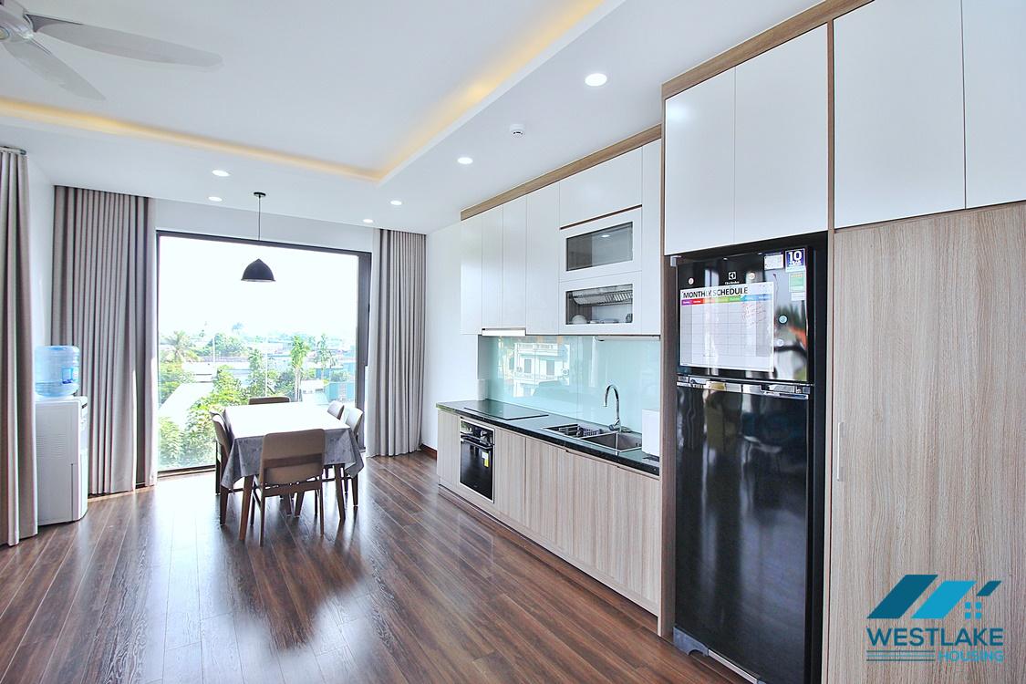Cho Thuê Căn Hộ 2 Phòng Ngủ Hiện Đại, Rộng Thoáng Sáng Tại Âu Cơ,Tây Hồ, Hà Nội