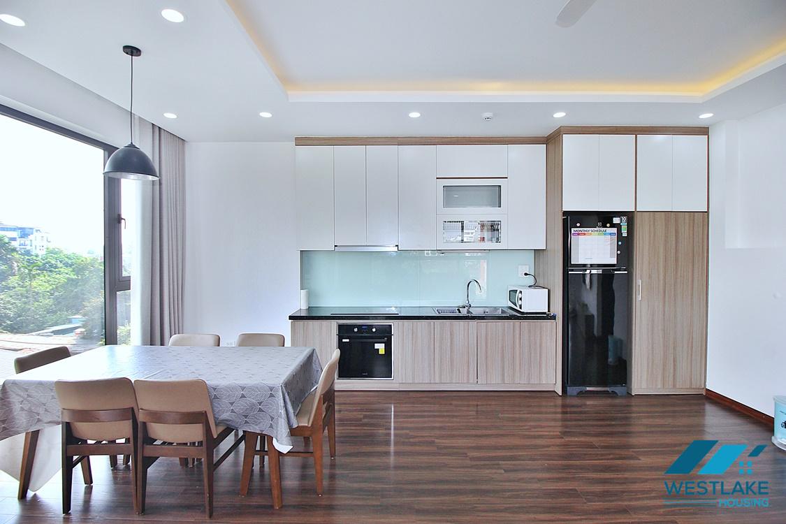 Cho Thuê Căn Hộ 2 Phòng Ngủ Hiện Đại, Rộng Thoáng Sáng Tại Âu Cơ,Tây Hồ, Hà Nội