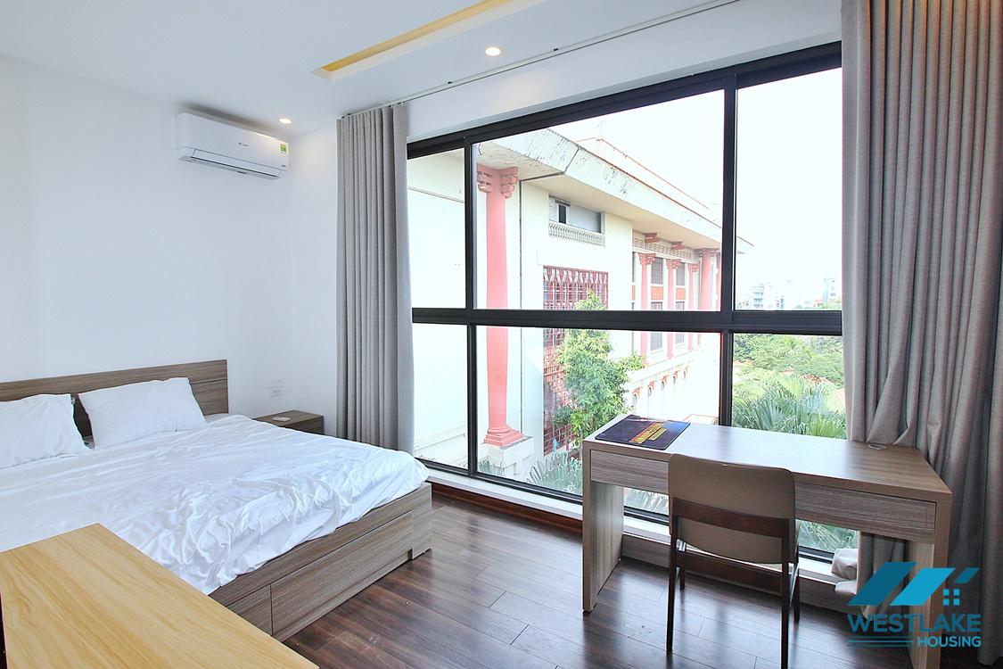 Cho Thuê Căn Hộ 2 Phòng Ngủ Hiện Đại, Rộng Thoáng Sáng Tại Âu Cơ,Tây Hồ, Hà Nội