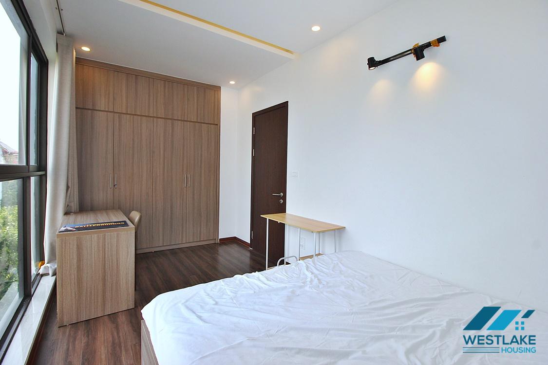 Cho Thuê Căn Hộ 2 Phòng Ngủ Hiện Đại, Rộng Thoáng Sáng Tại Âu Cơ,Tây Hồ, Hà Nội