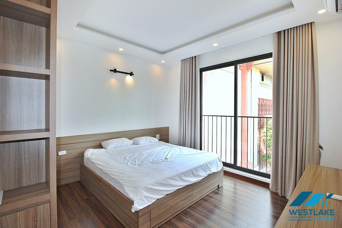 Cho Thuê Căn Hộ 2 Phòng Ngủ Hiện Đại, Rộng Thoáng Sáng Tại Âu Cơ,Tây Hồ, Hà Nội