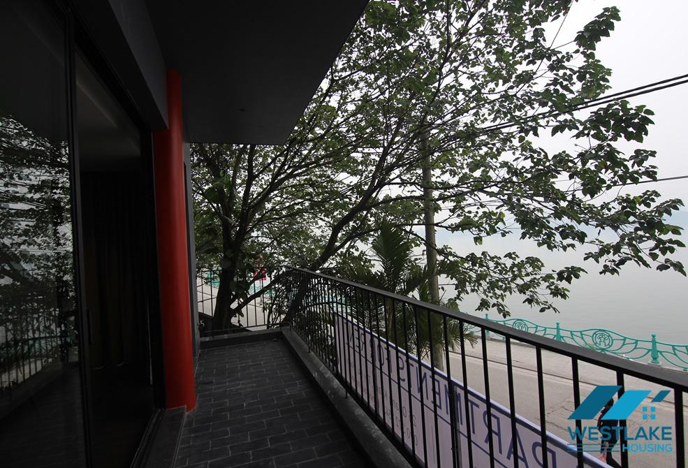 A marvelous apartment with beautiful West Lake view for rent in Tay Ho, Ha Noi