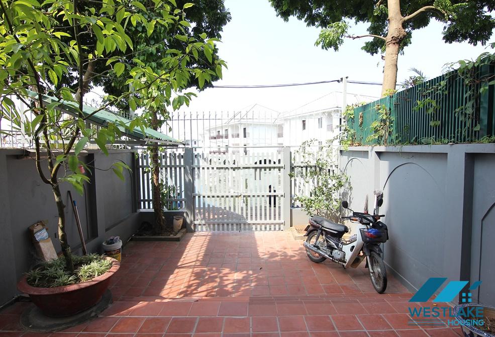 A lake side house for rent in Tay ho area