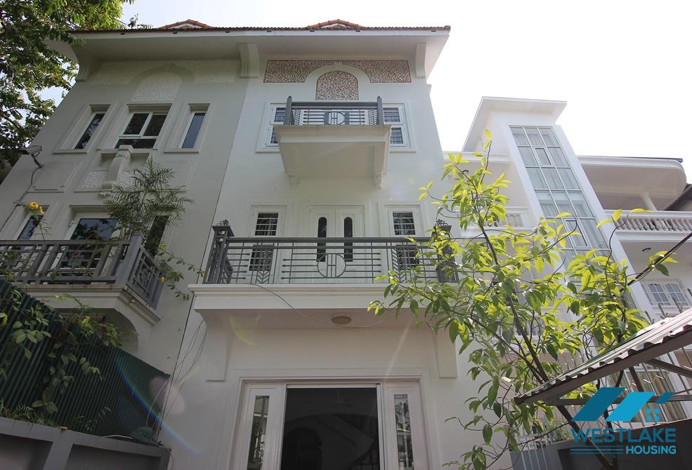 A lake side house for rent in Tay ho area