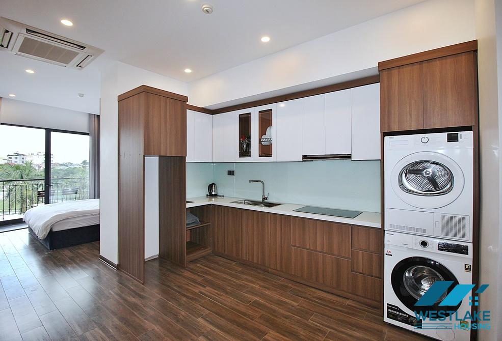 A modern and lake view studio for rent in Tu hoa, Tay ho