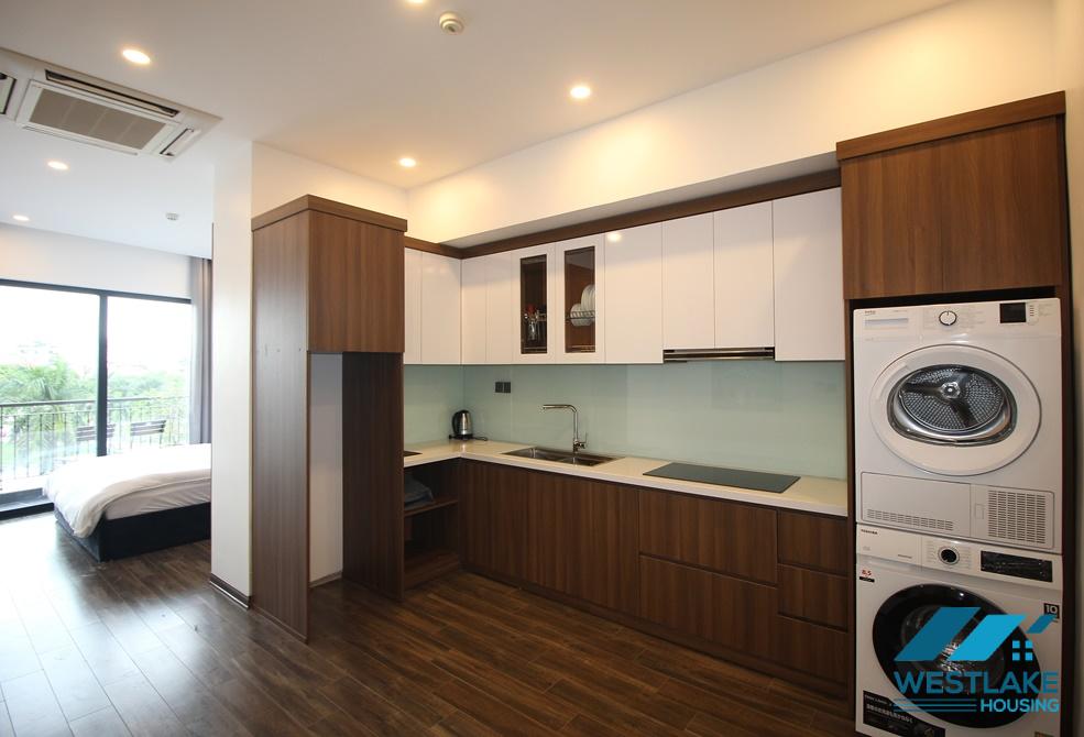 A modern and lake view studio for rent in Tu hoa, Tay ho