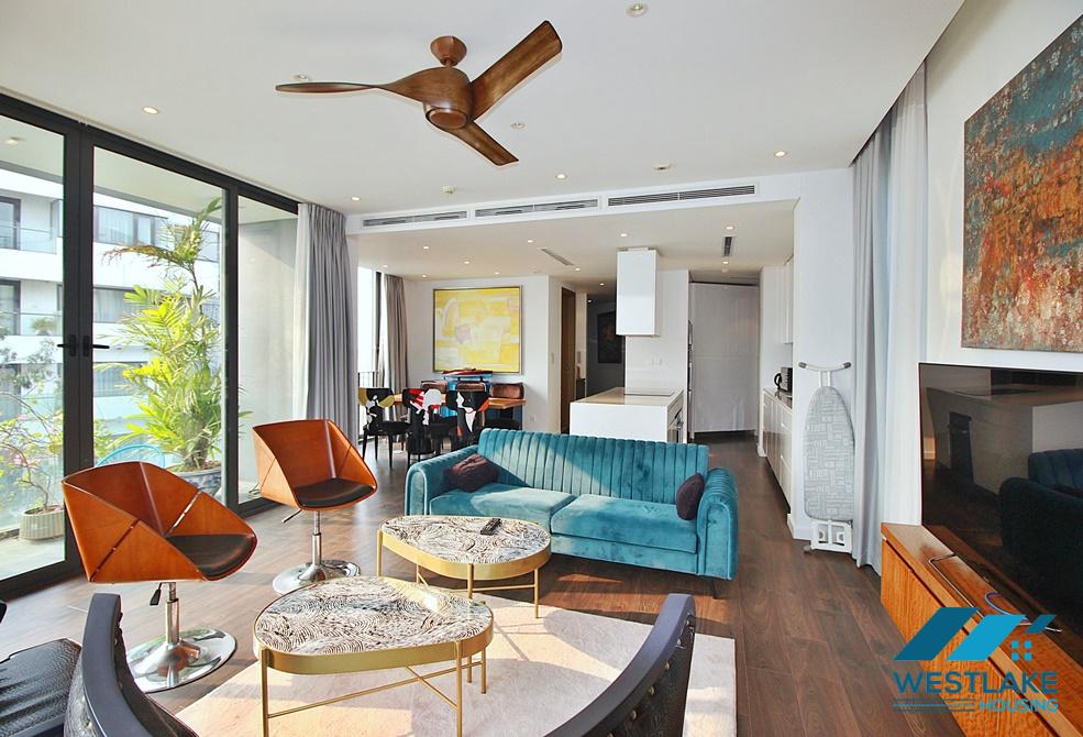 Cho Thuê Căn Hộ 3 Phòng Ngủ Đẹp, Hiện Đại, Ban Công View Hồ, Thoáng Sáng Tại Xuân Diệu, Tây Hồ
