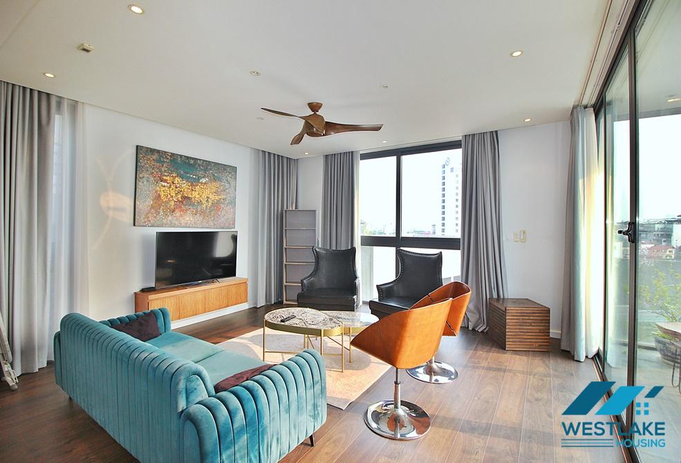Cho Thuê Căn Hộ 3 Phòng Ngủ Đẹp, Hiện Đại, Ban Công View Hồ, Thoáng Sáng Tại Xuân Diệu, Tây Hồ