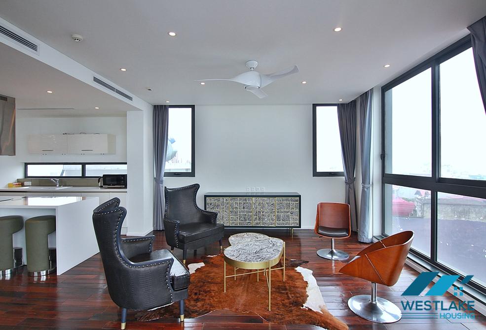 Cho Thuê Căn Hộ 2 Phòng Ngủ Hiện Đại, Sáng Thoáng View Hồ Tại Phố Xuân Diệu, Tây Hồ.