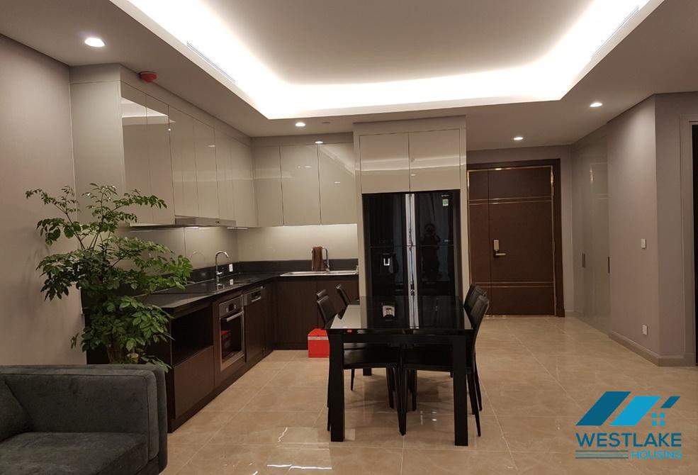 Cho thuê căn hộ 2 phòng ngủ mới đẹp tại Thụy Khuê