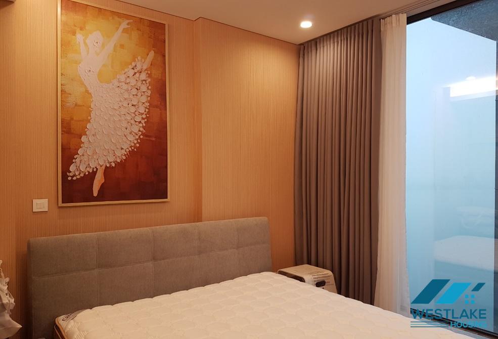Cho thuê căn hộ 2 phòng ngủ mới đẹp tại Thụy Khuê
