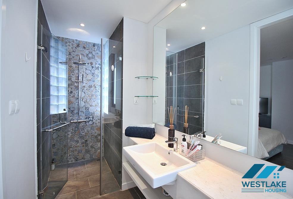 Cho Thuê Căn Hộ 3 Phòng Ngủ Đẹp, Sang Trọng Và Hiện Đại Tại  Xuân Diệu, Tây Hồ