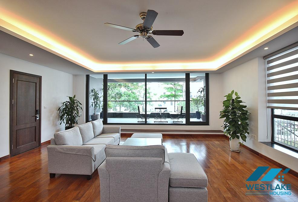 Spacious 03 bedrooms apartment for rent on Tu Hoa Street, Tay Ho, Ha Noi