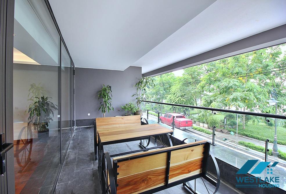 Spacious 03 bedrooms apartment for rent on Tu Hoa Street, Tay Ho, Ha Noi