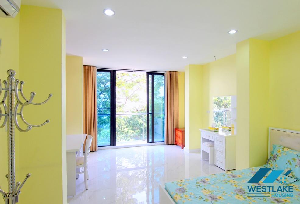 A spacious 1 bedroom apartment with lake view in Tay ho area