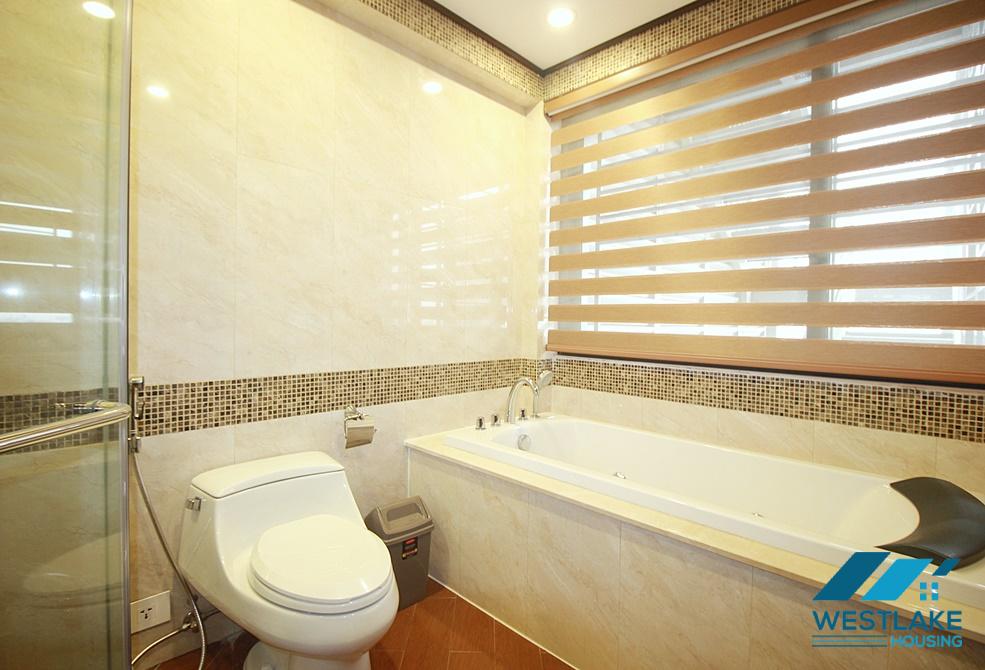 Amazing lake view serviced apartment for rent on Xuan Dieu Street, Tay Ho, Ha Noi
