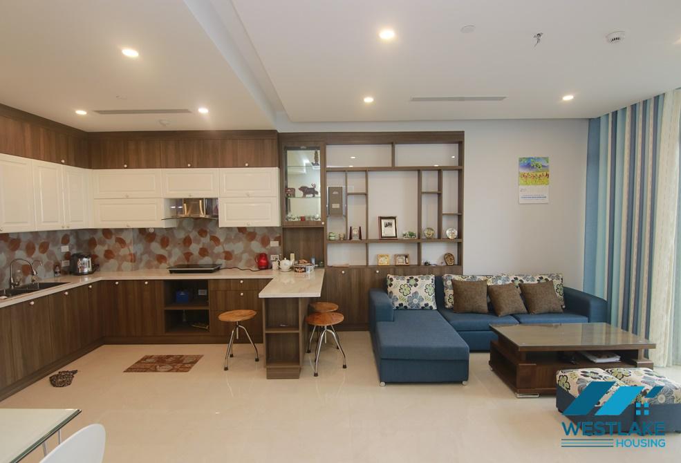 Cho thuê căn hộ 2 phòng ngủ mới hoàn toàn tại Sungrand, Thụy Khuê