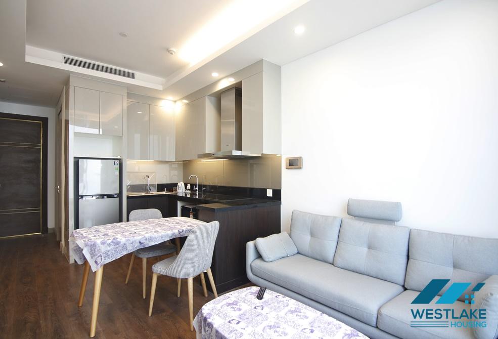 Căn hộ 1 phòng ngủ cho thuê tại Sun Gran, Thụy Khuê