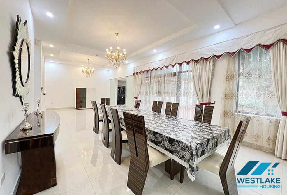 Nhà vườn rộng lớn cho thuê tại khu phức hợp Ciputra, Tây Hồ