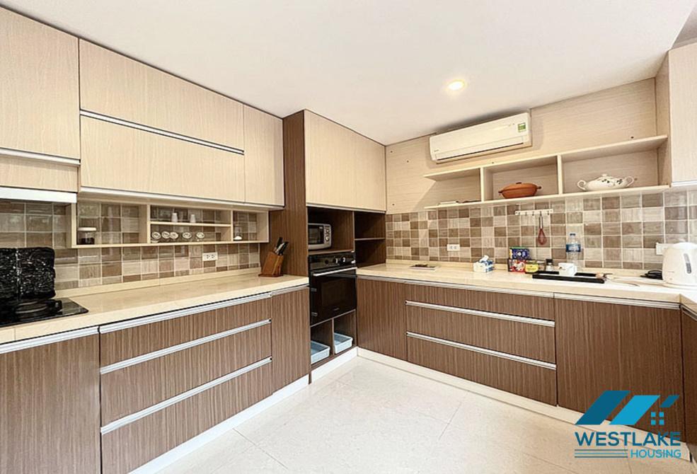 Nhà vườn rộng lớn cho thuê tại khu phức hợp Ciputra, Tây Hồ