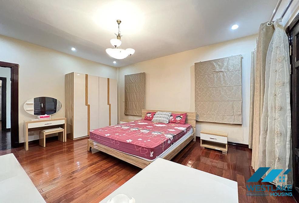 Nhà vườn rộng lớn cho thuê tại khu phức hợp Ciputra, Tây Hồ