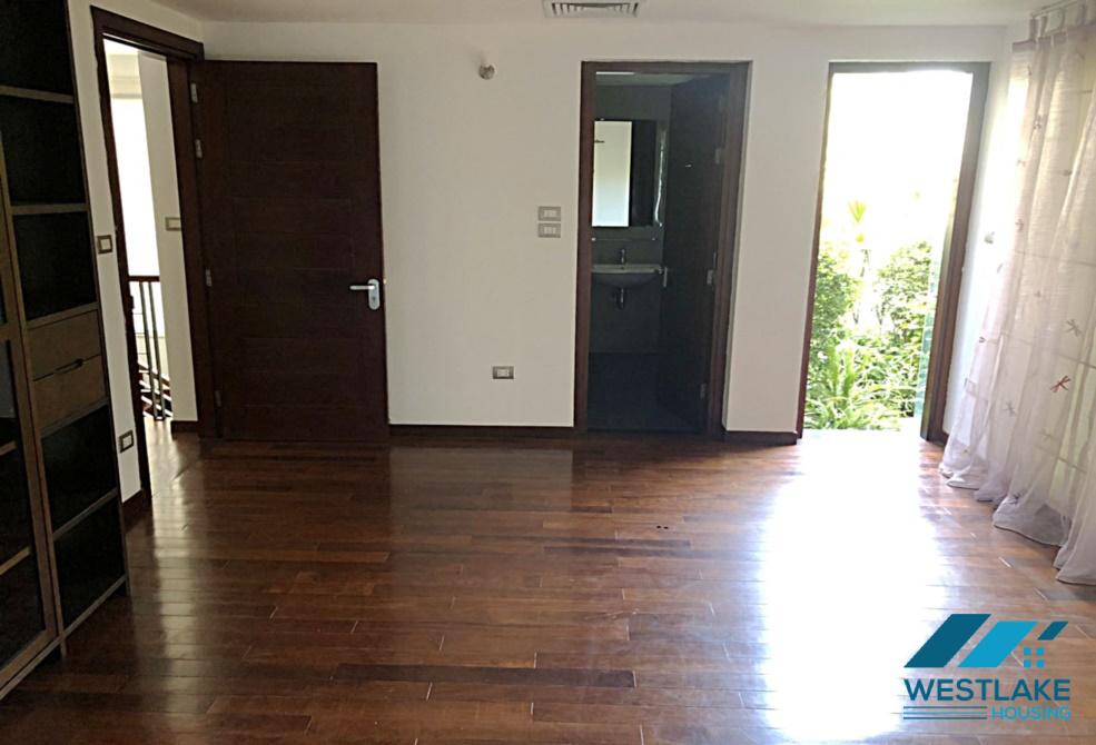 Biệt thự rộng rãi, hiện đại cho thuê tại khu phức hợp Vườn Đào