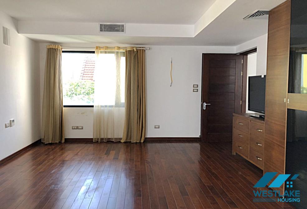 Biệt thự rộng rãi, hiện đại cho thuê tại khu phức hợp Vườn Đào