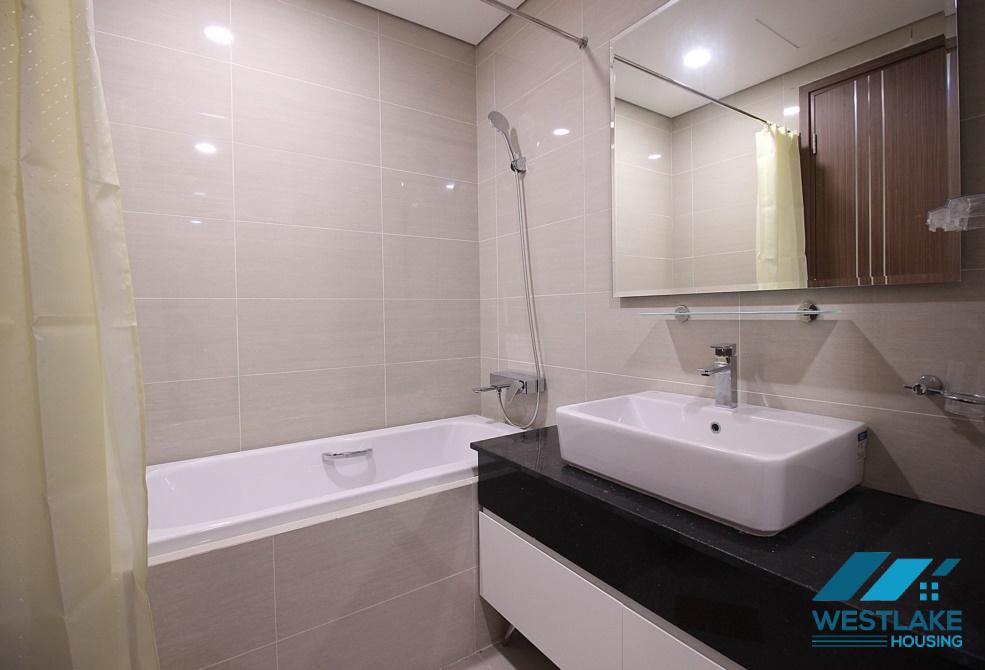 Căn hộ 3 phòng ngủ hoàn toàn mới cho thuê tại Ciputra L Tower