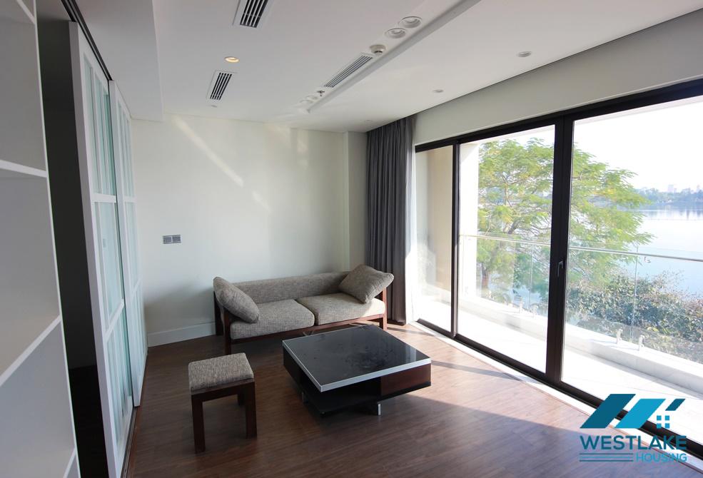 A 1 bedroom apartment with balcony and beautiful lake view in Tay ho