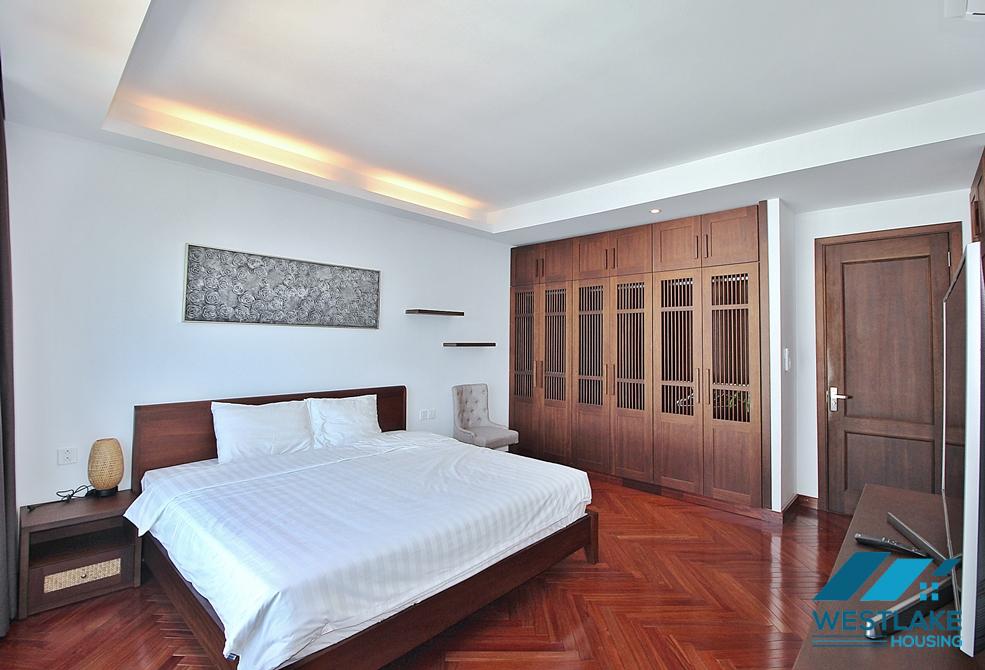 Cho Thuê Căn Hộ 3 Phòng Ngủ Tầng Cao View Hồ Tại Phố Từ Hoa Tây Hồ, Hà Nội