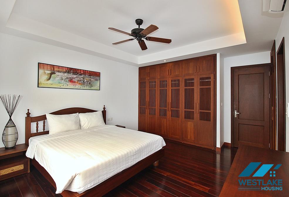 Căn Hộ 3 Phòng Ngủ Đẹp Thoáng Sáng, Ban Công Rộng View Hồ Cho Thuê Tại Từ Hòa, Tây Hồ, Hà Nội