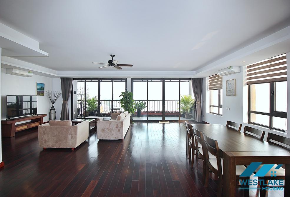 Căn Hộ 3 Phòng Ngủ Đẹp Thoáng Sáng, Ban Công Rộng View Hồ Cho Thuê Tại Từ Hòa, Tây Hồ, Hà Nội
