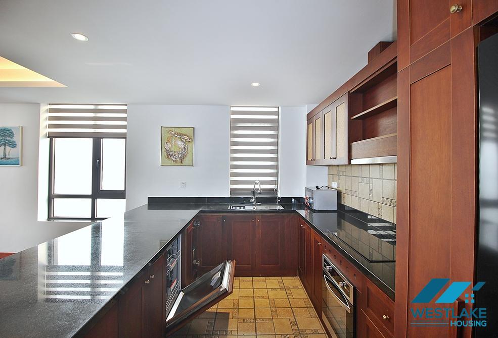 Căn Hộ 3 Phòng Ngủ Đẹp Thoáng Sáng, Ban Công Rộng View Hồ Cho Thuê Tại Từ Hòa, Tây Hồ, Hà Nội