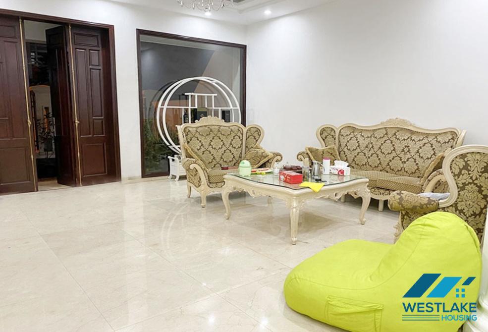 Nhà đẹp 4 phòng ngủ cho thuê tại Ciputra, Hà Nội