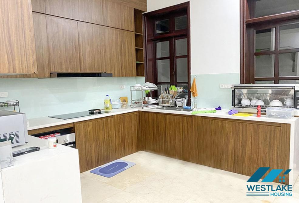 Nhà đẹp 4 phòng ngủ cho thuê tại Ciputra, Hà Nội