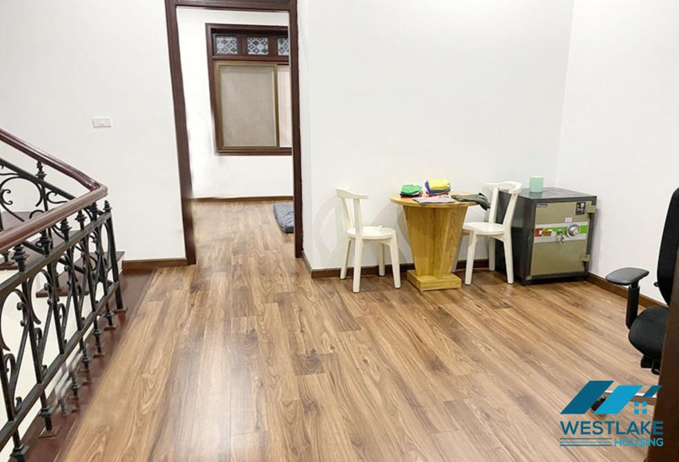 Nhà đẹp 4 phòng ngủ cho thuê tại Ciputra, Hà Nội