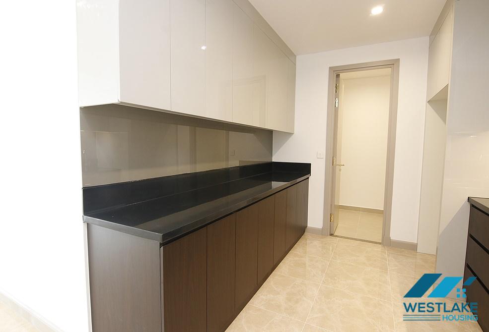 Căn hộ nội thát cơ bản cho thuê tại Sun Grand City Thụy Khuê.